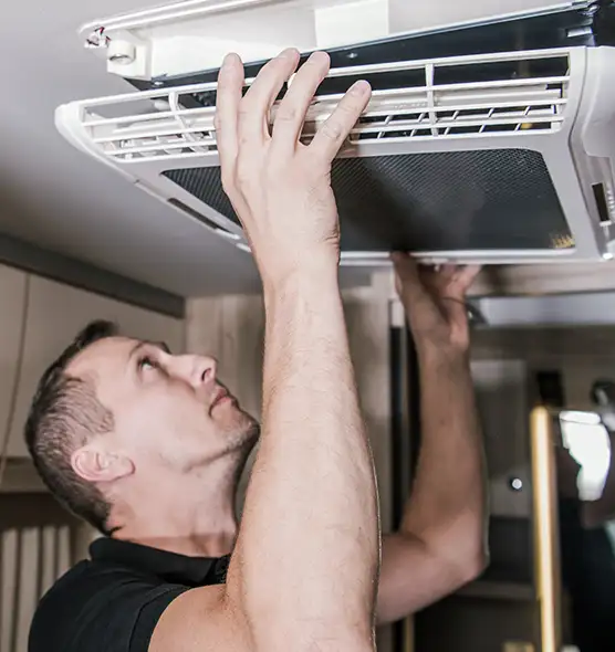  Professional Licensed And Insured Cleaners in Columbus, IN